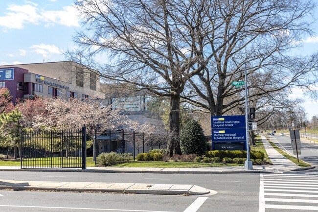 Building Photo - 430 Irving St NW