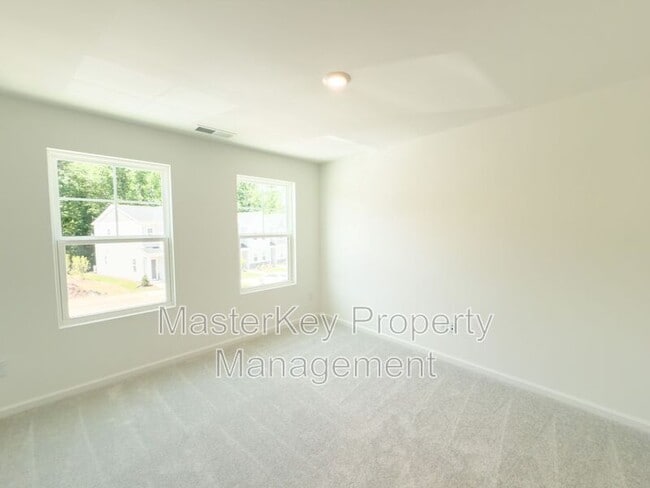 Building Photo - 673 Mirkwood Ave