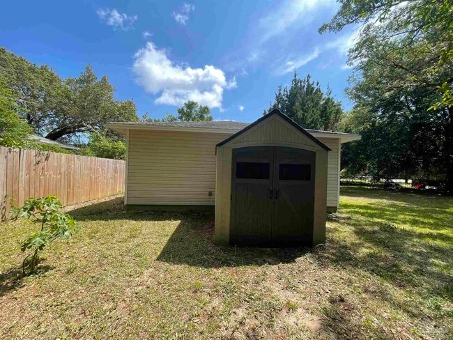 Building Photo - 6208 St Ann Ave