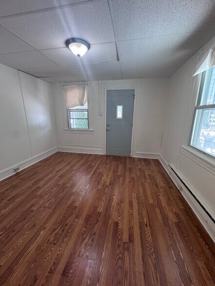 Building Photo - 60 Lanning Ln