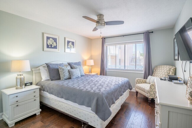 Building Photo - Ocean Dunes 1507 @ 1507 Sand Dollar Ct