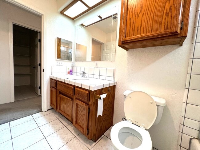 Building Photo - 3013 Verdugo Ln