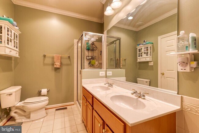 Building Photo - 318 Native Dancer Cir