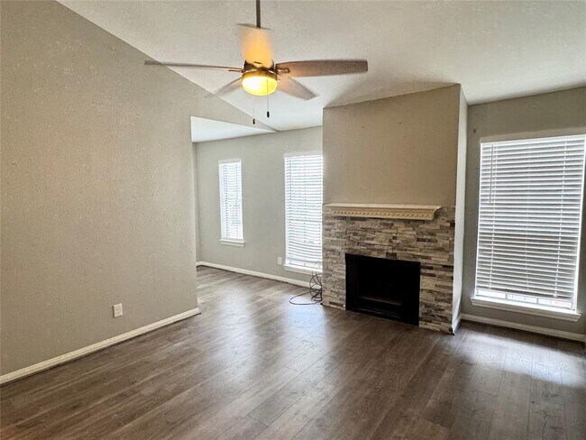 Building Photo - 14600 Fonmeadow Dr