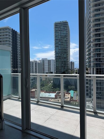 Building Photo - 1080 Brickell Ave