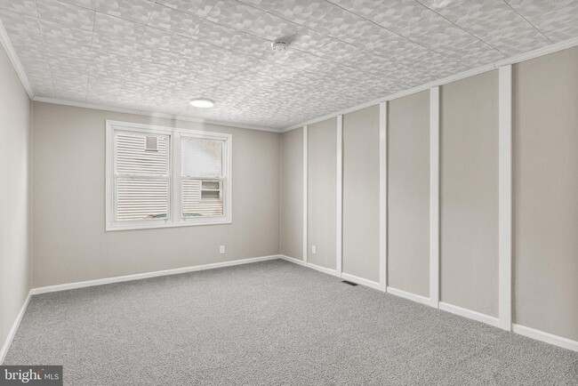 Building Photo - 1507 Clearbrook Ave