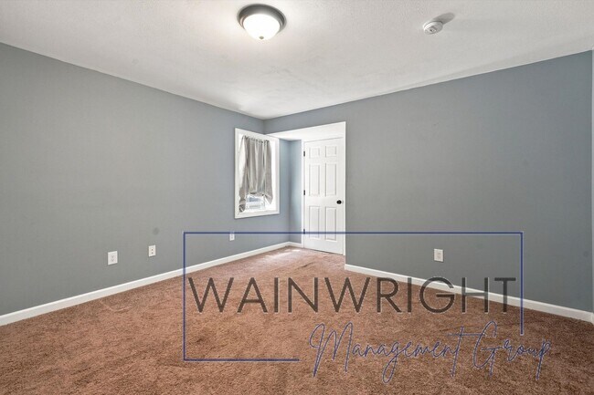 Building Photo - Lake Access Home Wirtz, VA