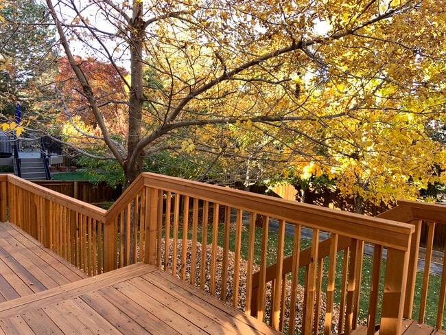 Building Photo - 823 Spyglass Cir