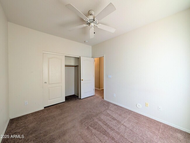 Building Photo - 16071 W Gelding Dr