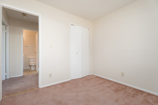 Building Photo - 2248 Boarman Dr