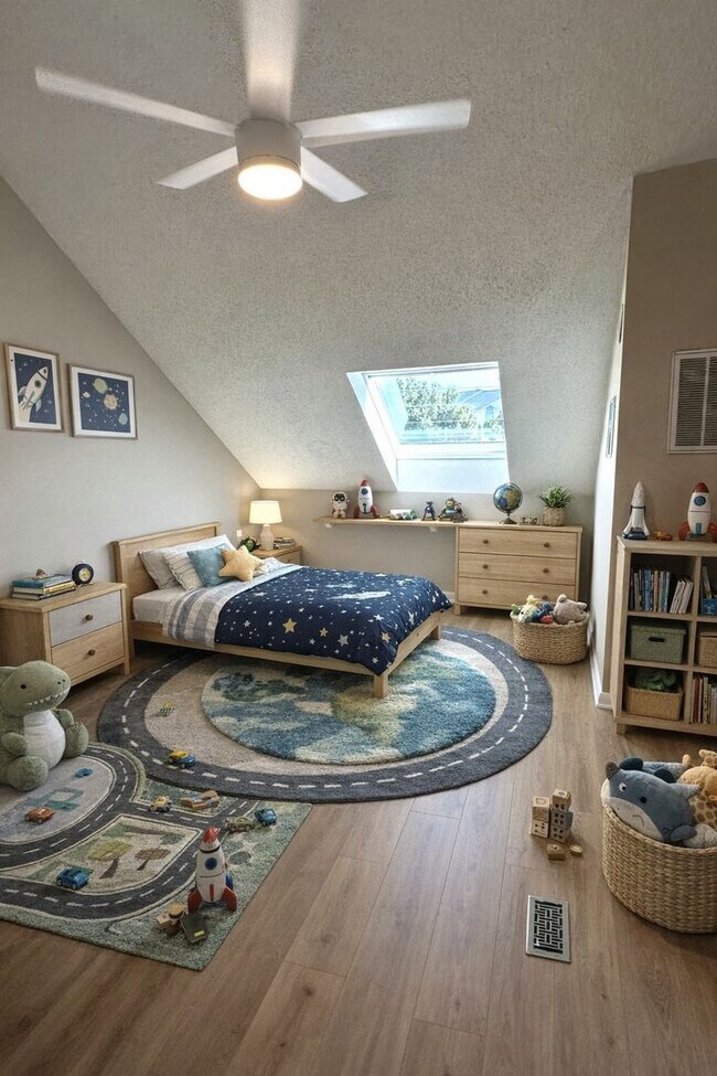 Building Photo - Tierra Verde WATERFRONT Annual Unfurn. 3BR 3BA 2 Car Tandem Garage Townhome & optional slip