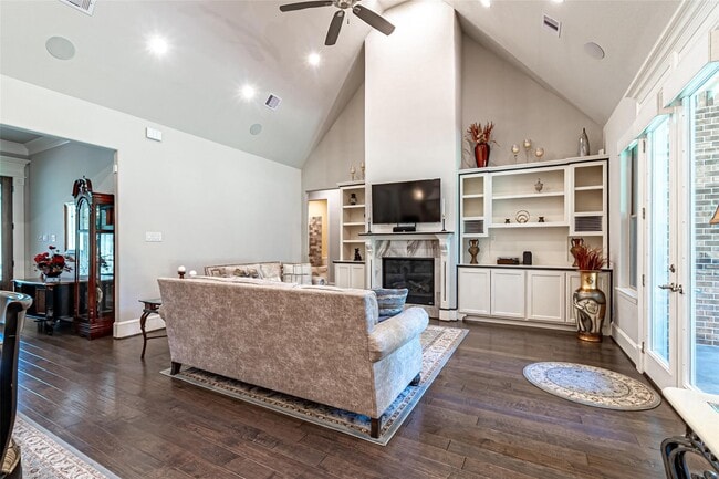 Building Photo - 8970 Navigation Cir