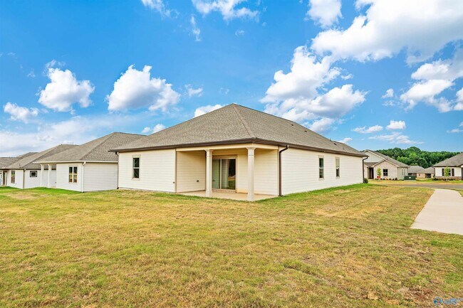 Building Photo - 14441 Mountain Strm Dr