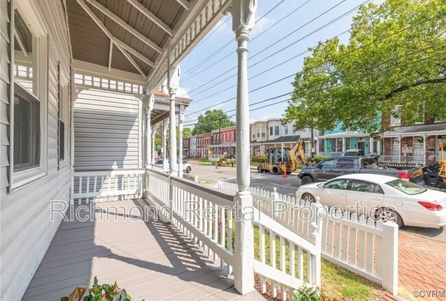 Building Photo - 1302 W Cary St