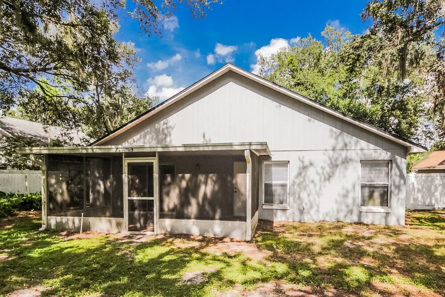 Building Photo - 1820 Greenbrook Ct