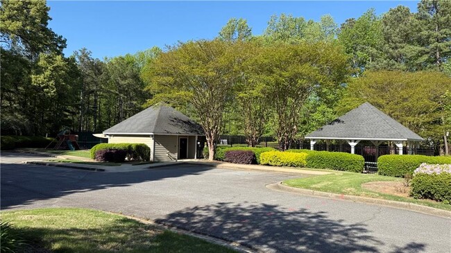 Building Photo - 11395 Brookhollow Trail