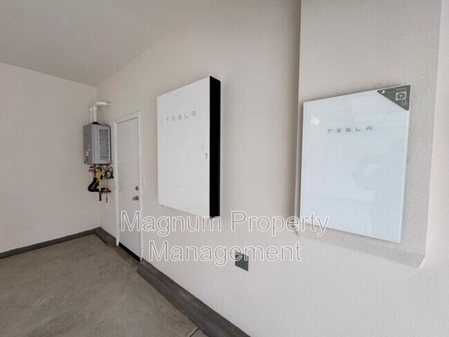 Building Photo - 30326 Corte Santa Barbara