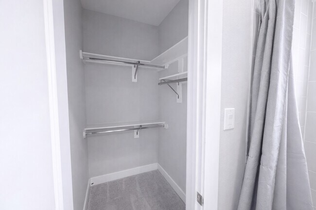 Building Photo - 10806 Warwana Rd