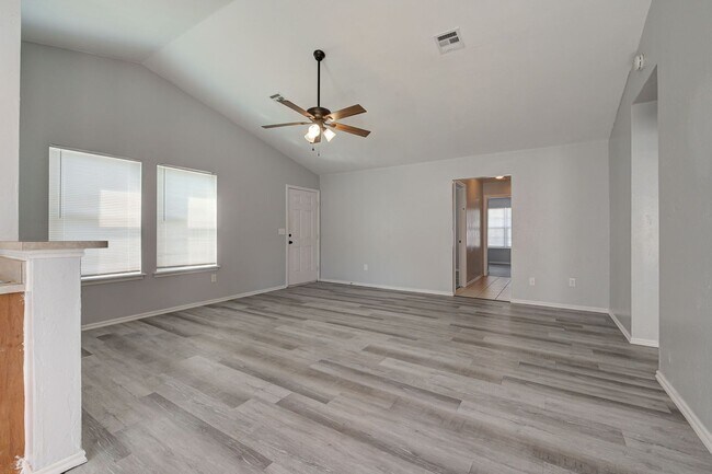 Building Photo - 605 Welston Cir