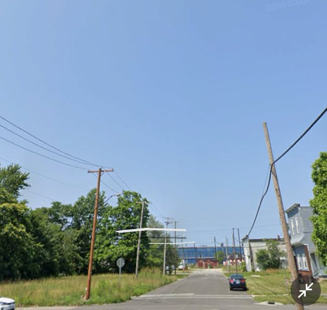 Building Photo - 2907 Oakwood Ave