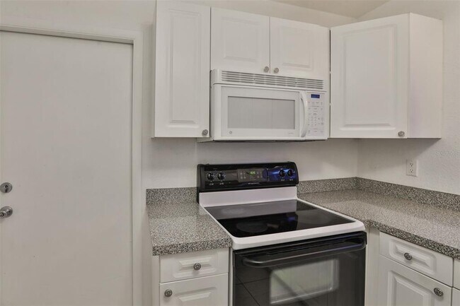 Building Photo - 720 Palmer Ln