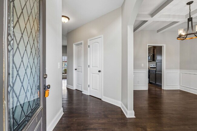 Building Photo - 275 Crusaw Dr