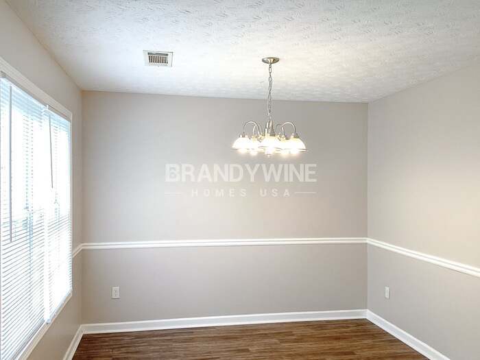 Building Photo - 7132 Bowie Dr