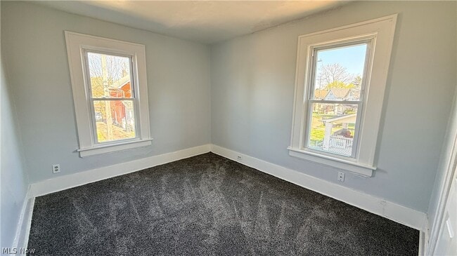 Building Photo - 1432 League St