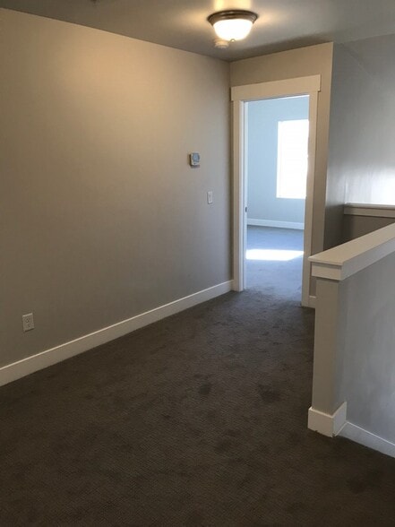 Building Photo - 14822 Queens Garden Ln