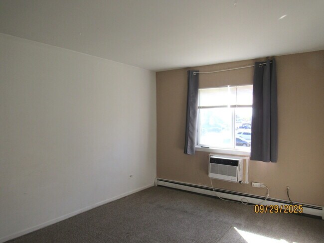 Building Photo - 1156 Copperfield Ln