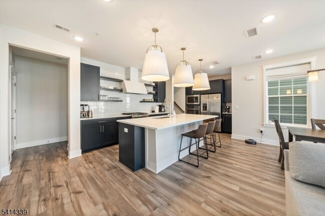 Building Photo - 707 Station Rd