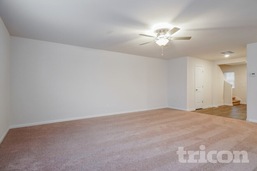 Building Photo - 6015 Mason Tucker Dr