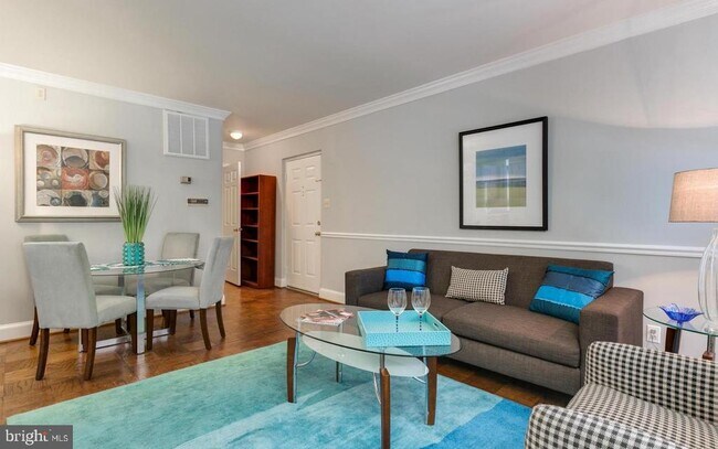 Primary Photo - 1201 O St NW