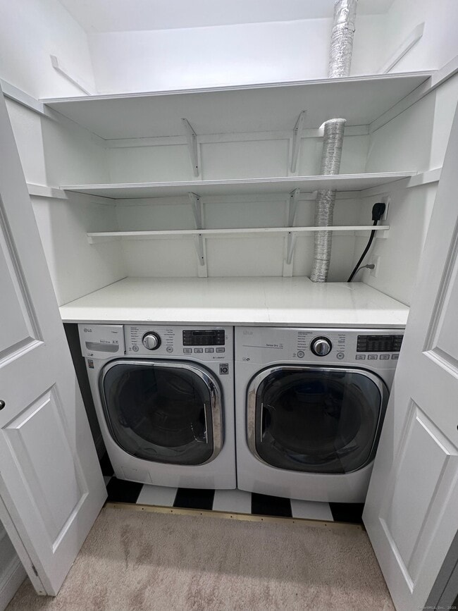 Building Photo - 163 South St