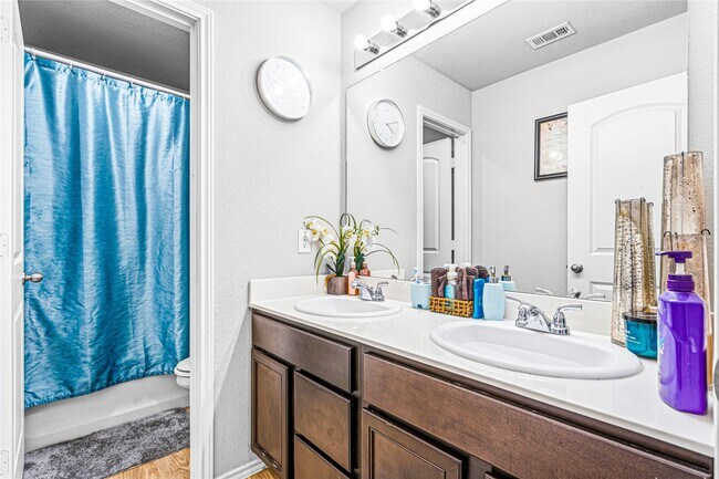 Building Photo - 12631 Taymouth Manor Dr