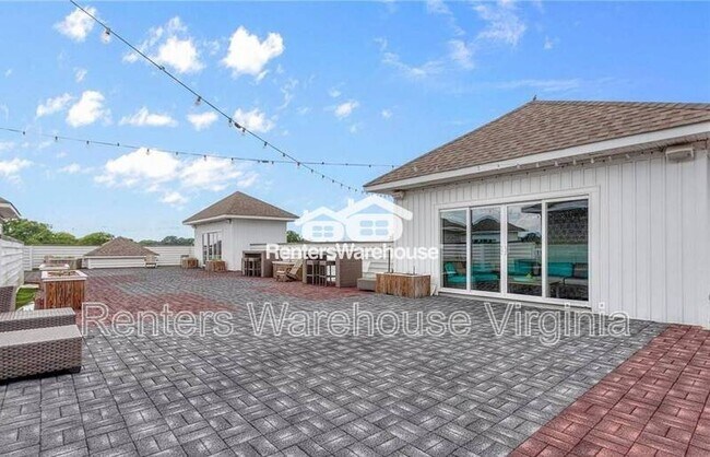 Building Photo - 7922 Shore Dr