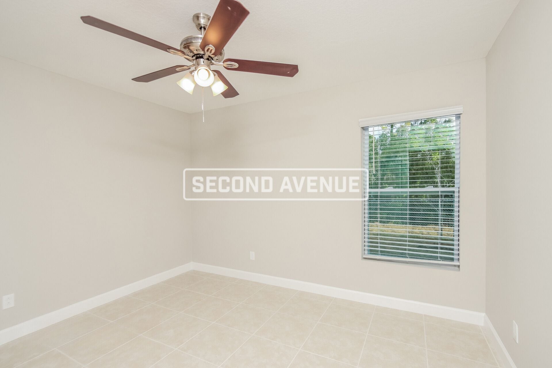 Building Photo - 550 Waterside Rd SE