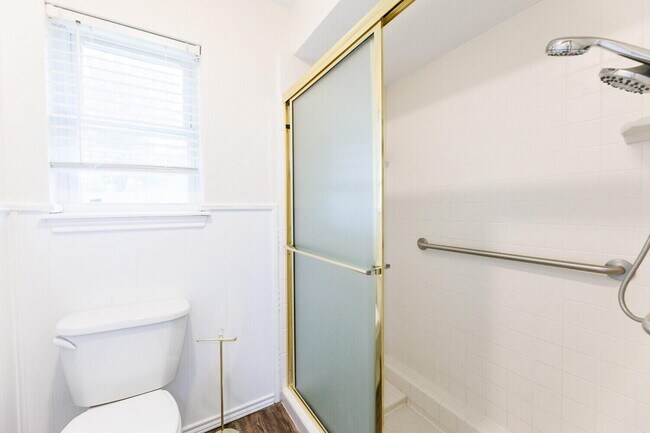 Building Photo - 5703 80th St