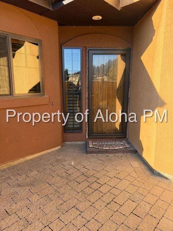 Building Photo - 129 E Cholla Hills St