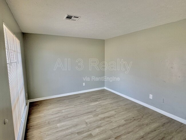 Building Photo - 3022 Montwood Dr