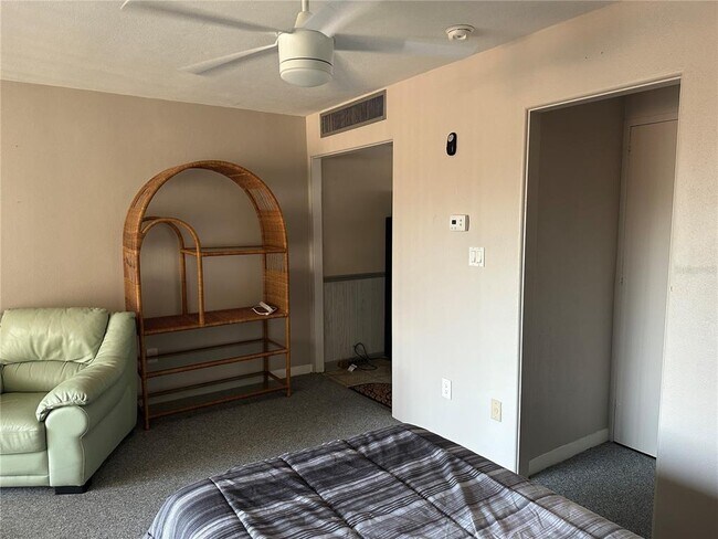 Building Photo - 750 Burlington Ave N