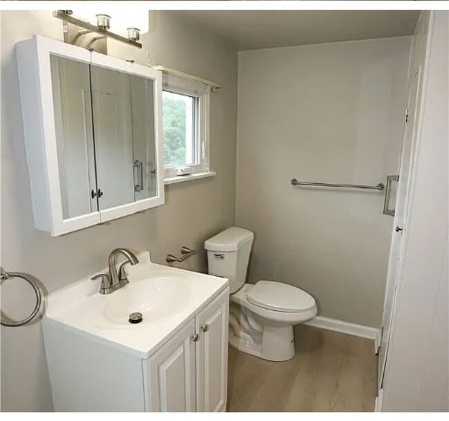 Primary Photo - 513 Bucktown Rd