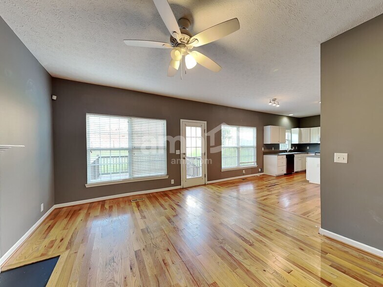 Building Photo - 7041 Calderwood Dr