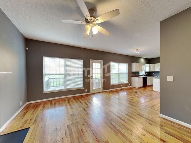 Building Photo - 7041 Calderwood Dr