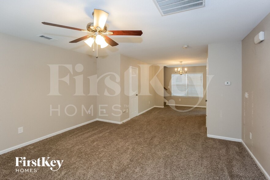 Building Photo - 4924 Abercromby St