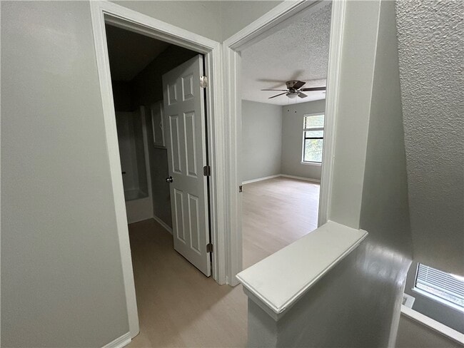 Building Photo - 1379 E Sequoyah Ct