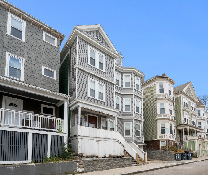 Building Photo - 78 Hillside St