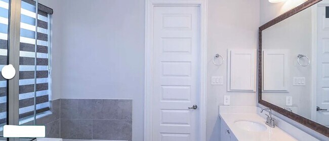 Building Photo - Beautiful 3 Bed and 2 bath house in Viridian Village