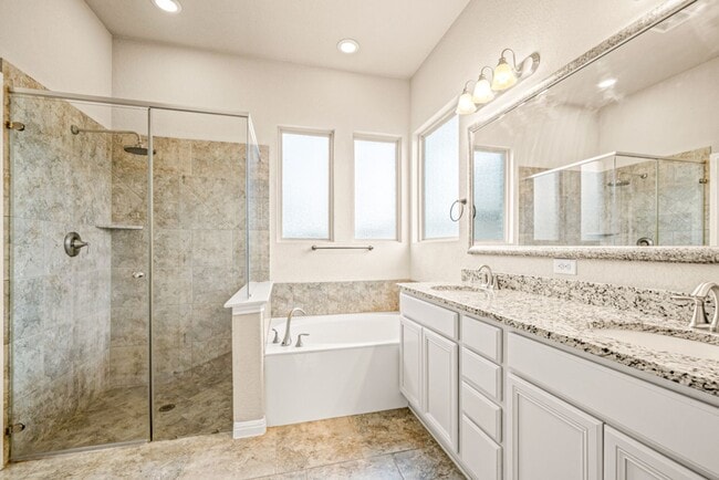 Building Photo - 4 BEDROOM FOR RENT- SEPARATE LIVING AREA - OFFICE