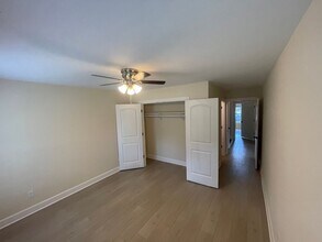 Building Photo - 1078 Duncan Ave